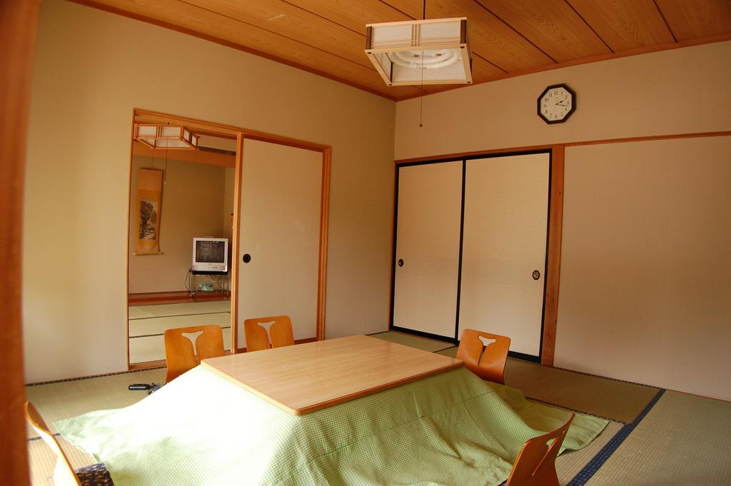 沢渡温泉 宮田屋旅館 中之条町 エクステリア 写真