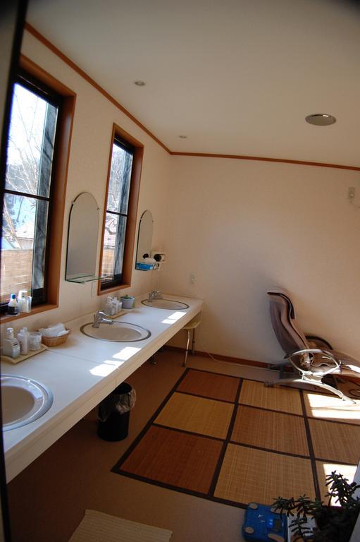 沢渡温泉 宮田屋旅館 中之条町 エクステリア 写真